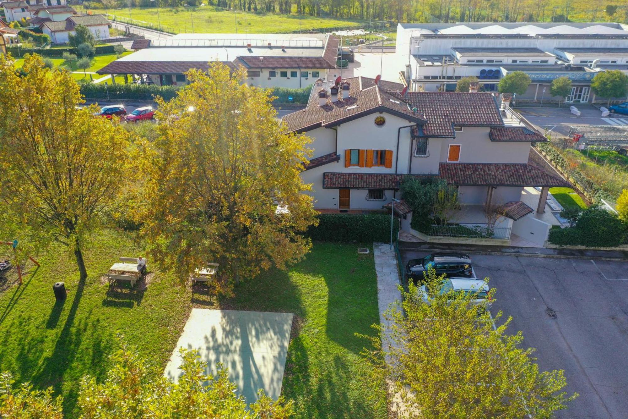My Peschiera Family Home Xl Пескьера-дель-Гарда Экстерьер фото