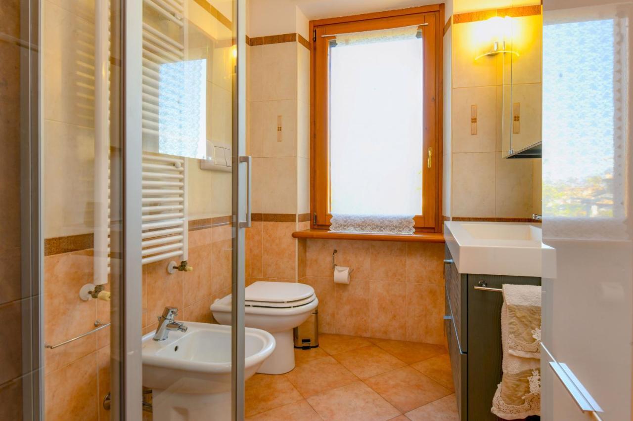 My Peschiera Family Home Xl Пескьера-дель-Гарда Экстерьер фото